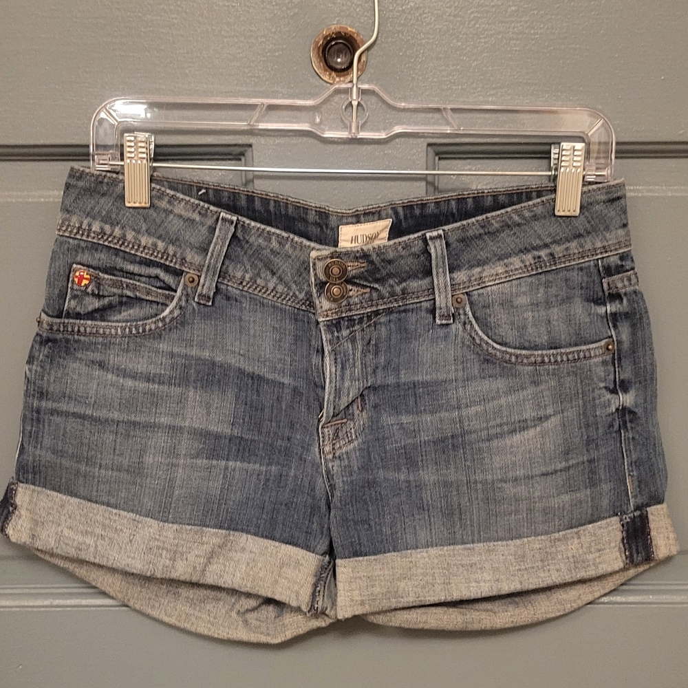 Hudson Jeans Women's Mid Wash Denim Roll-Cuff Shorts - Blue Suze 27